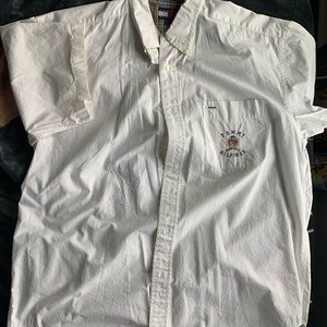 tommy button down